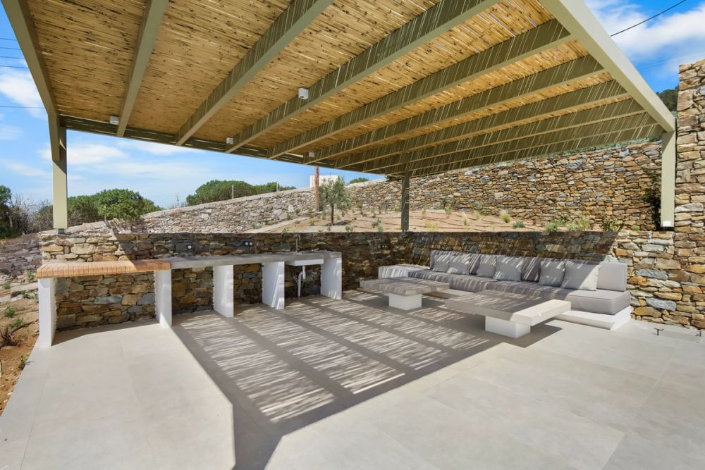 Outdoor Dining Area