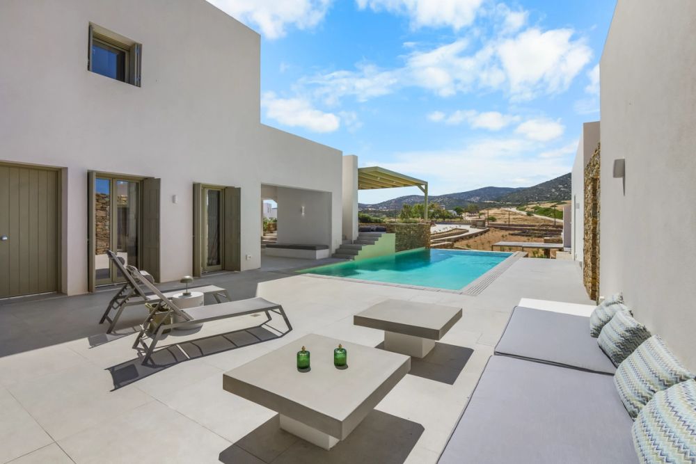 Outdoor Dining Area