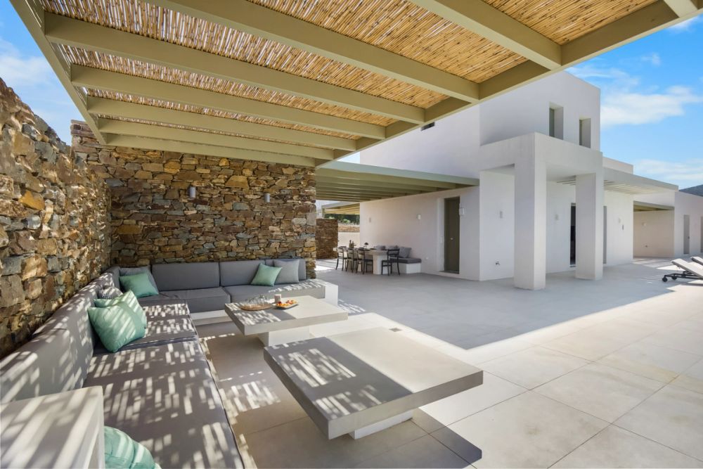 Outdoor Dining Area