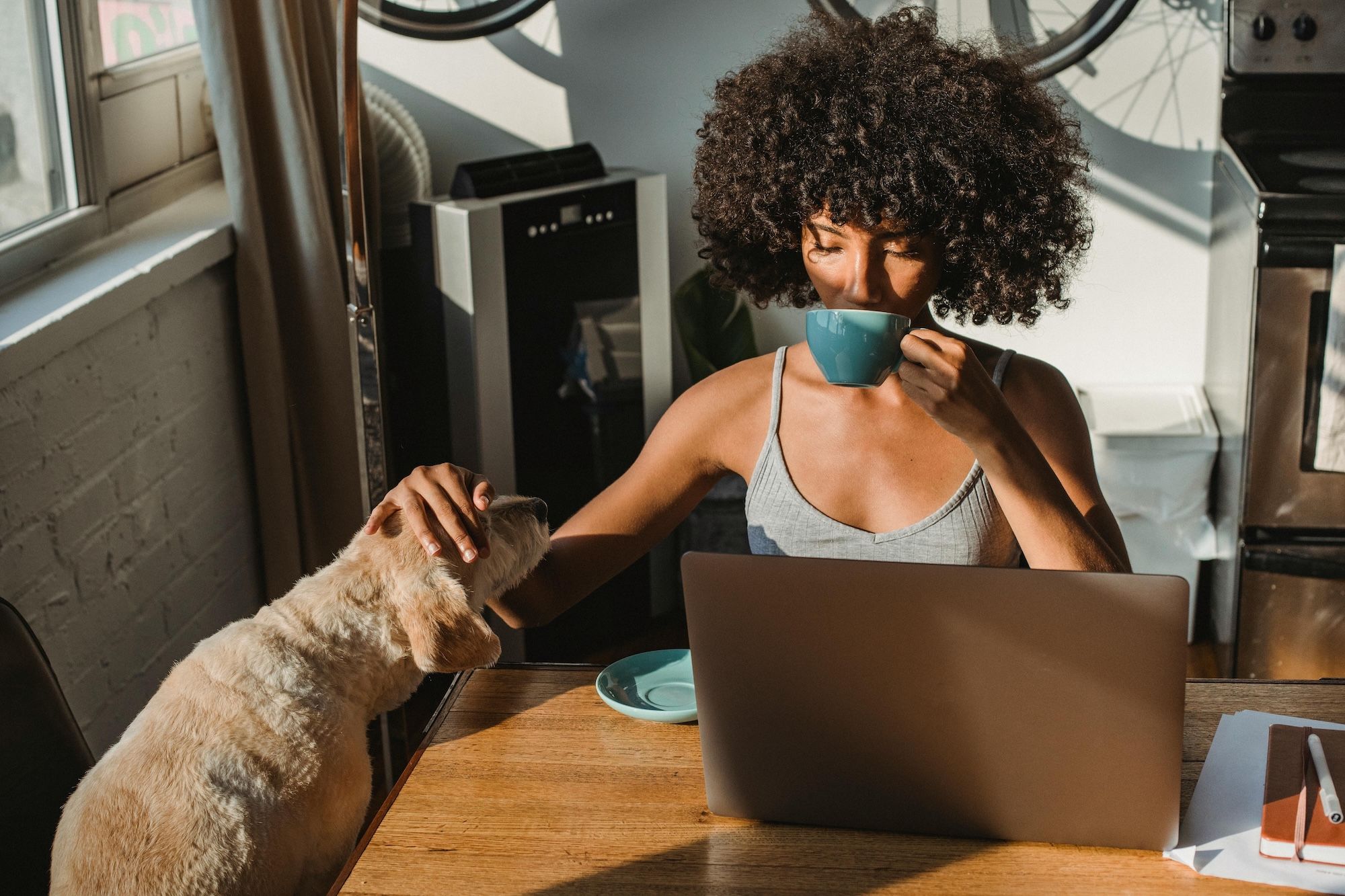 How to Build a Morning Routine That Doesn’t Overwhelm Your Brain