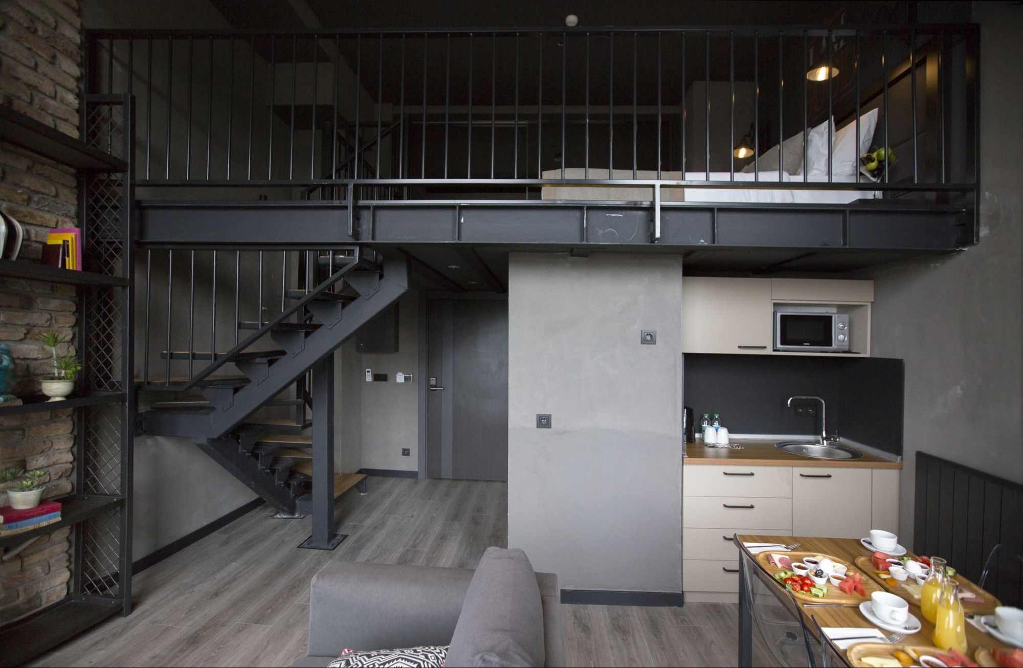 CITYLOFT 161 Loft Suite: Çift katlı süit: altta mutfak, üst katta yatak odası