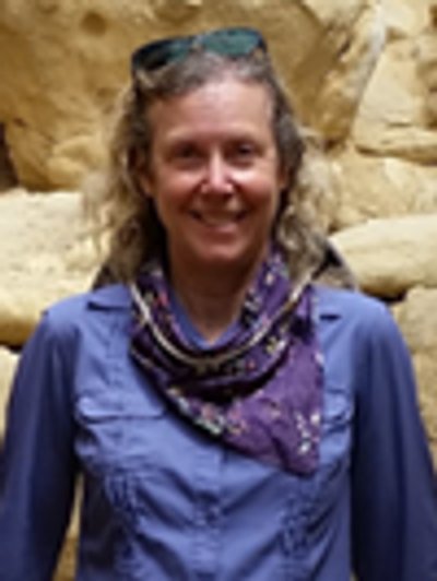 Headshot of Sheryl Luzzadder-Beach