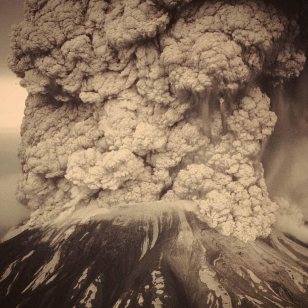 Photo of large explosive volcanic eruption with huge ash plume