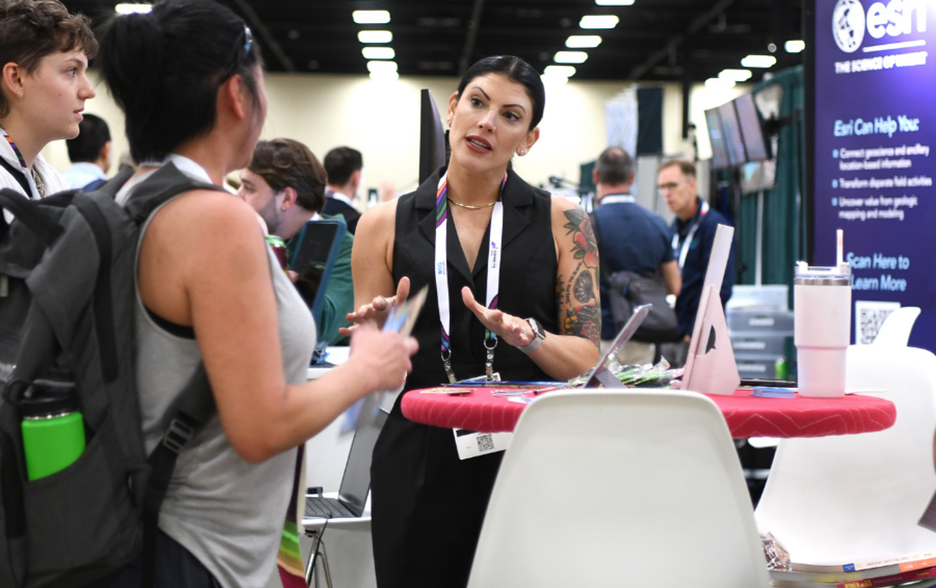 GSA Connects attendees connecting with Exhibitors in the Exhibit Hall.