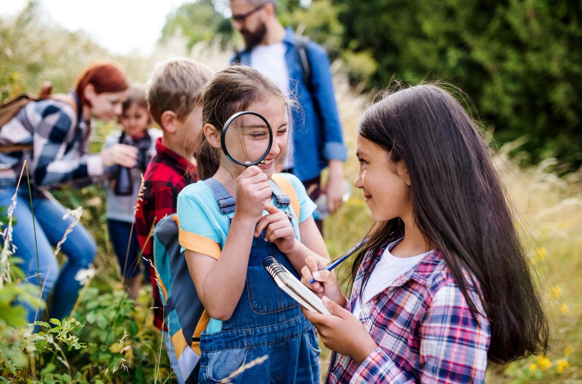 Kids in the field on a geoscience outreach excursion