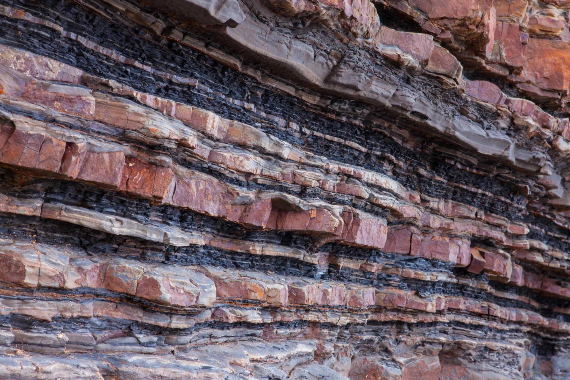 Image of sedimentary strata or layers