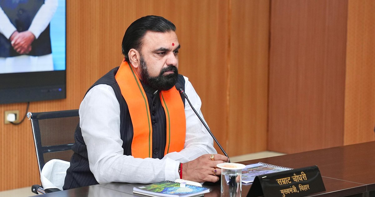 राघोपुर में नाव हादसे के बाद राहत और बचाव कार्य की निगरानी