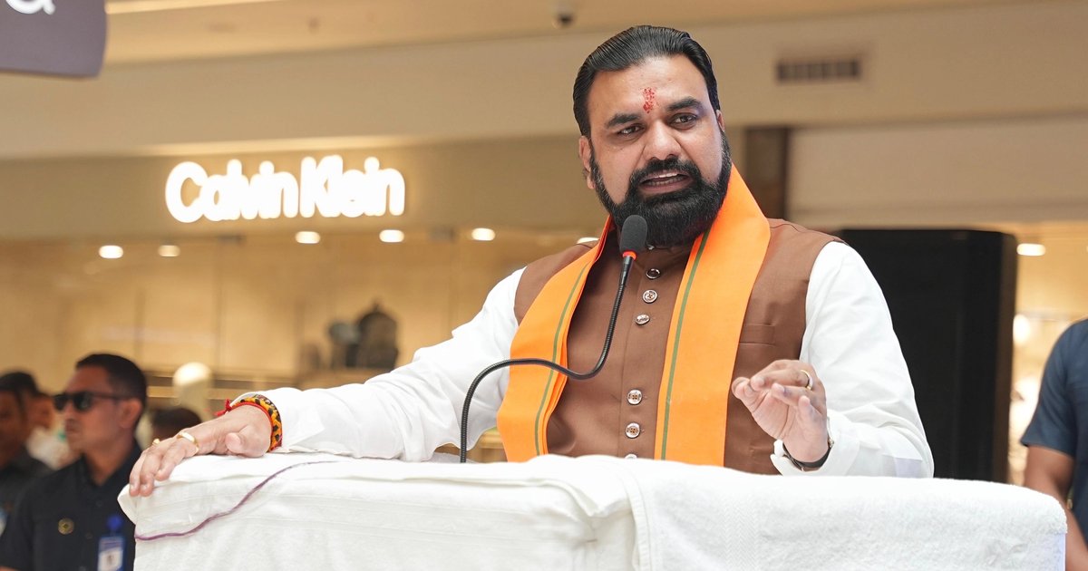 मुख्यमंत्री सम्राट चौधरी की अध्यक्षता में मुख्य सचिवालय के मंत्रिमंडल कक्ष में होने वाली कैबिनेट बैठक का दृश्य