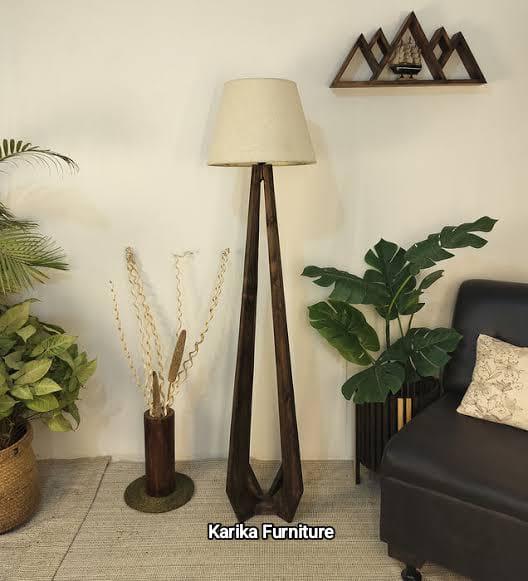 Elegant Black Floor Lamp – Centerpiece for Your Living Room