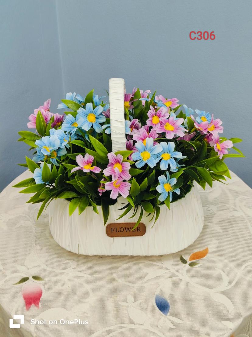 প্রিমিয়াম রাবার কোটেড ফুলের আর্টিফিশিয়াল ফ্লাওয়ার | ১১" টবসহ আর্টিফিশিয়াল লেদার পট।