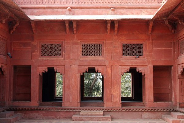 Magnificent architecture in the abandoned city of Fatehpur Sikri in Agra, India.