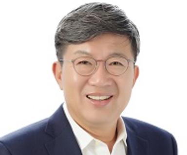 Yong June Kim