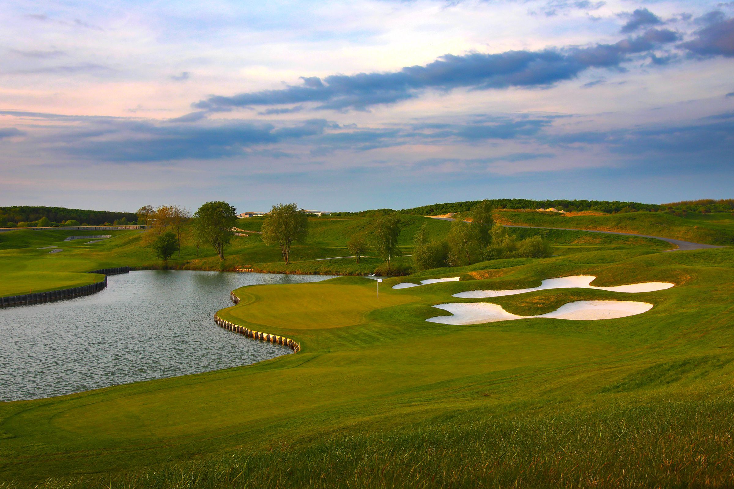 なんのそのFanch Ledan【golf course】 Fanch Ledan | Golf Course (1987) | MutualArt