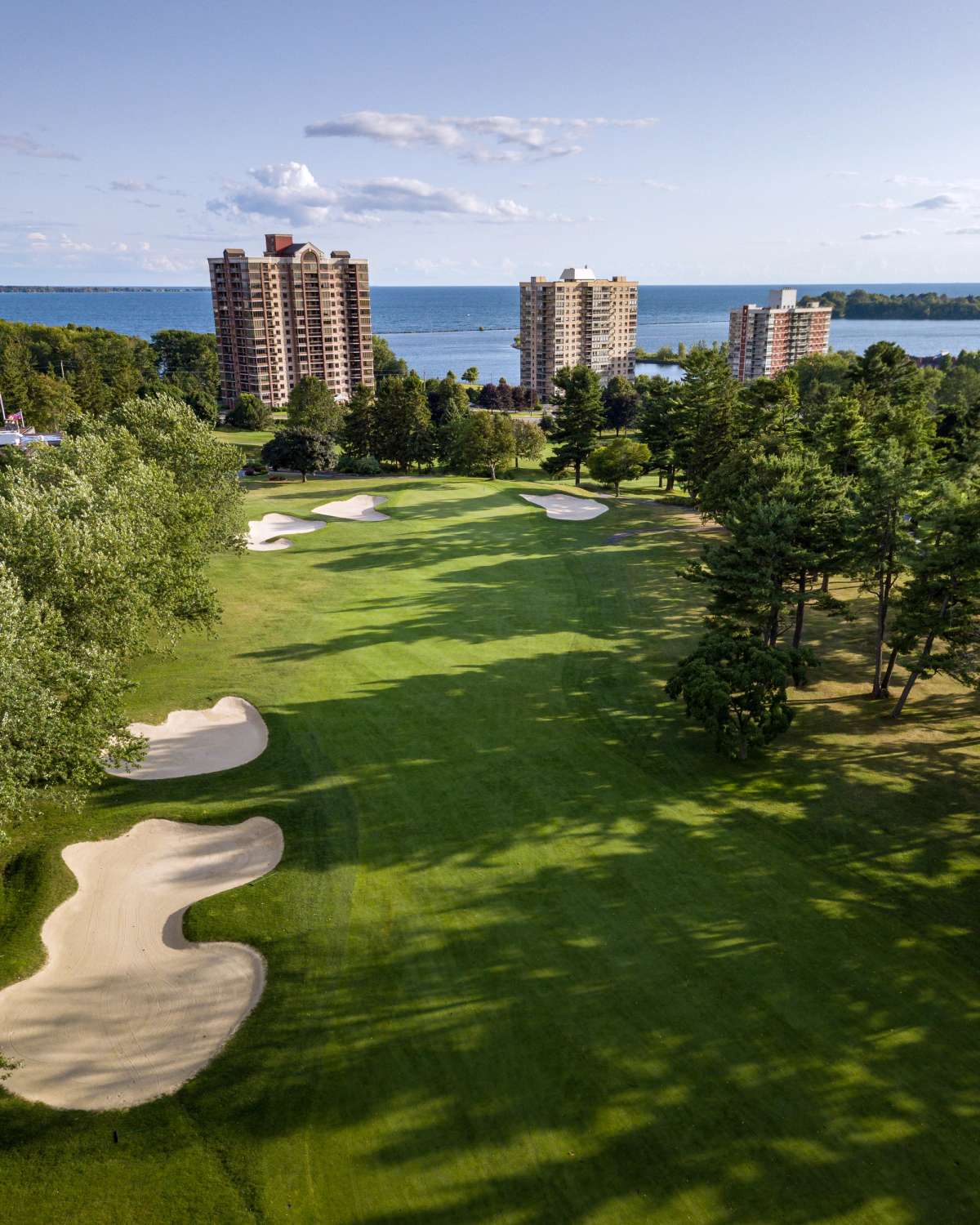 Cataraqui Golf and Country Club green and sea