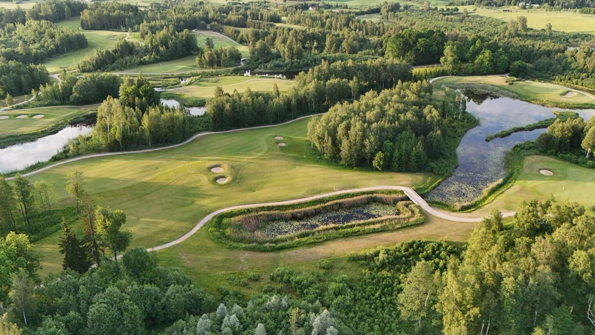 The V Golf Club