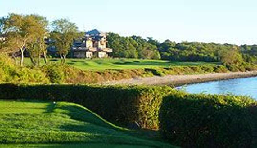 Aquidneck Club