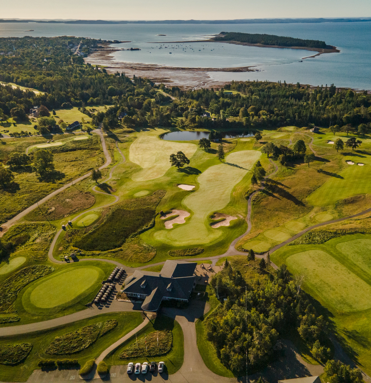 Algonquin Resort GC Clubhouse