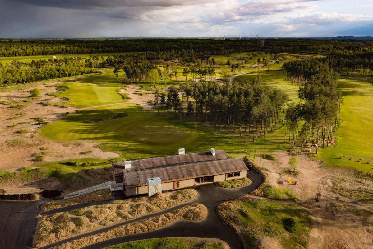 Crownwood Club, Sweden