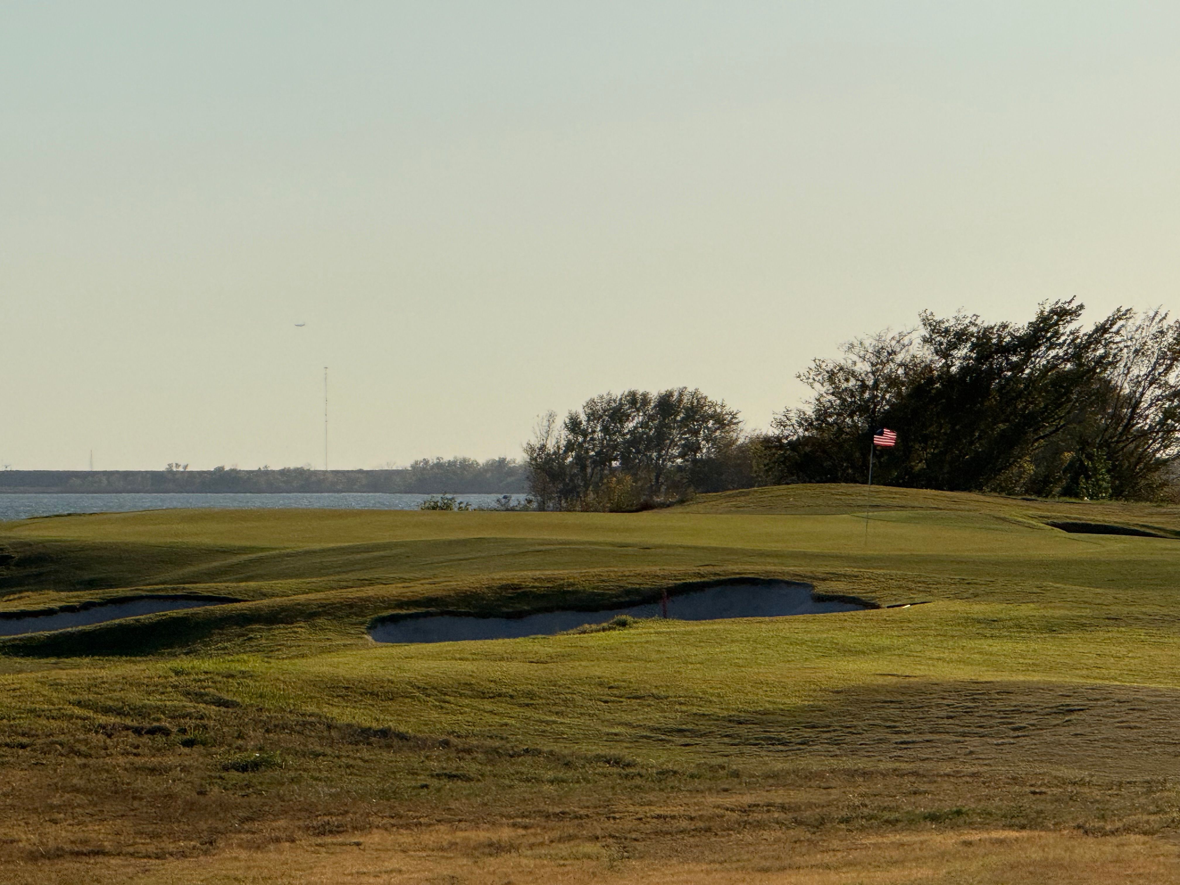 Hole view with lake and fairway at Old American Golf Club