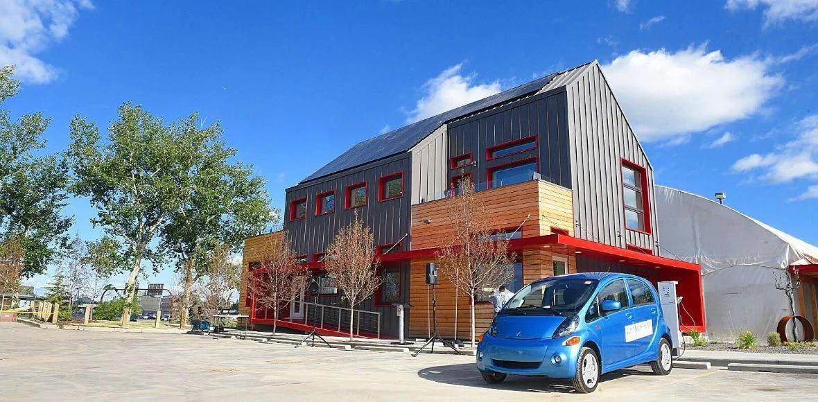GBT Lab & Demonstration Centre - Calgary, Alberta project featuring Innotech windows