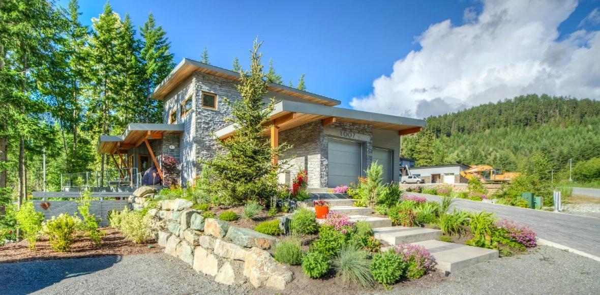 Whistler Comfort gallery image 1