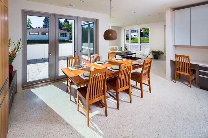 1404 Calgary gallery image 5