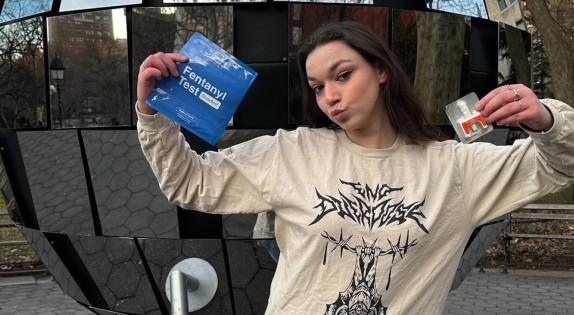 volunteer-of-the-month-jessica-heller