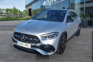 MERCEDES-BENZ GLA GLA 200 D