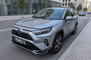 TOYOTA RAV4 2.5l PLUG-IN 300PH (e-CVT) Advance