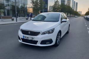 PEUGEOT 308 5P Allure Pack BlueHDi 100 S&S