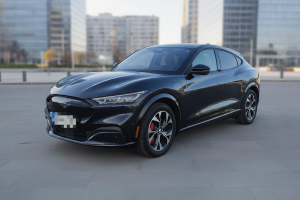 FORD MUSTANG MACH-E AWD 198kW Batería 75.7Kwh