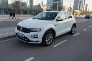 VOLKSWAGEN T-ROC (O) Advance R-Line 1.0 TSI 81kW (110CV)
