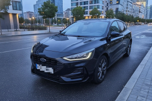 FORD FOCUS 1.0 Ecoboost MHEV 114kW ST-Line