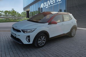 KIA STONIC 1.0 T-GDi 74kW (100CV) MHEV iMT Concept
