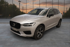 VOLVO XC60 2.0 B4 D AWD R-Design Auto