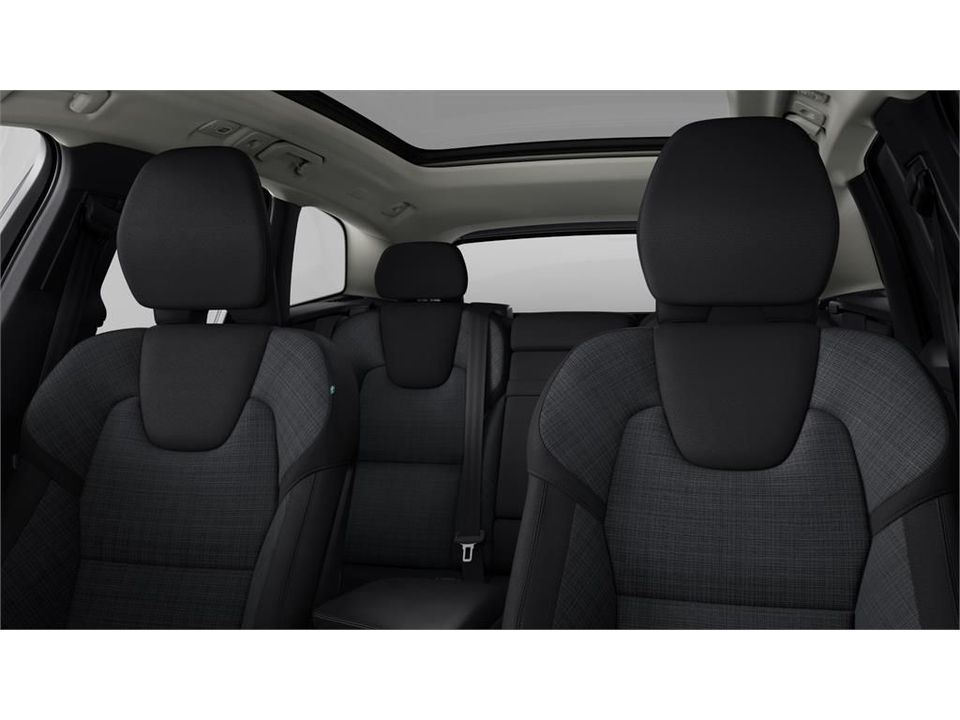 VOLVO XC60 2.0 B5 G MHEV Core Auto AWD
