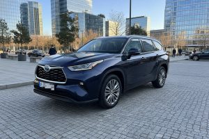 TOYOTA HIGHLANDER 2.5 Advance P. Met. Techo Panorámico