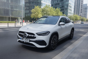 MERCEDES-BENZ GLA GLA 200 D