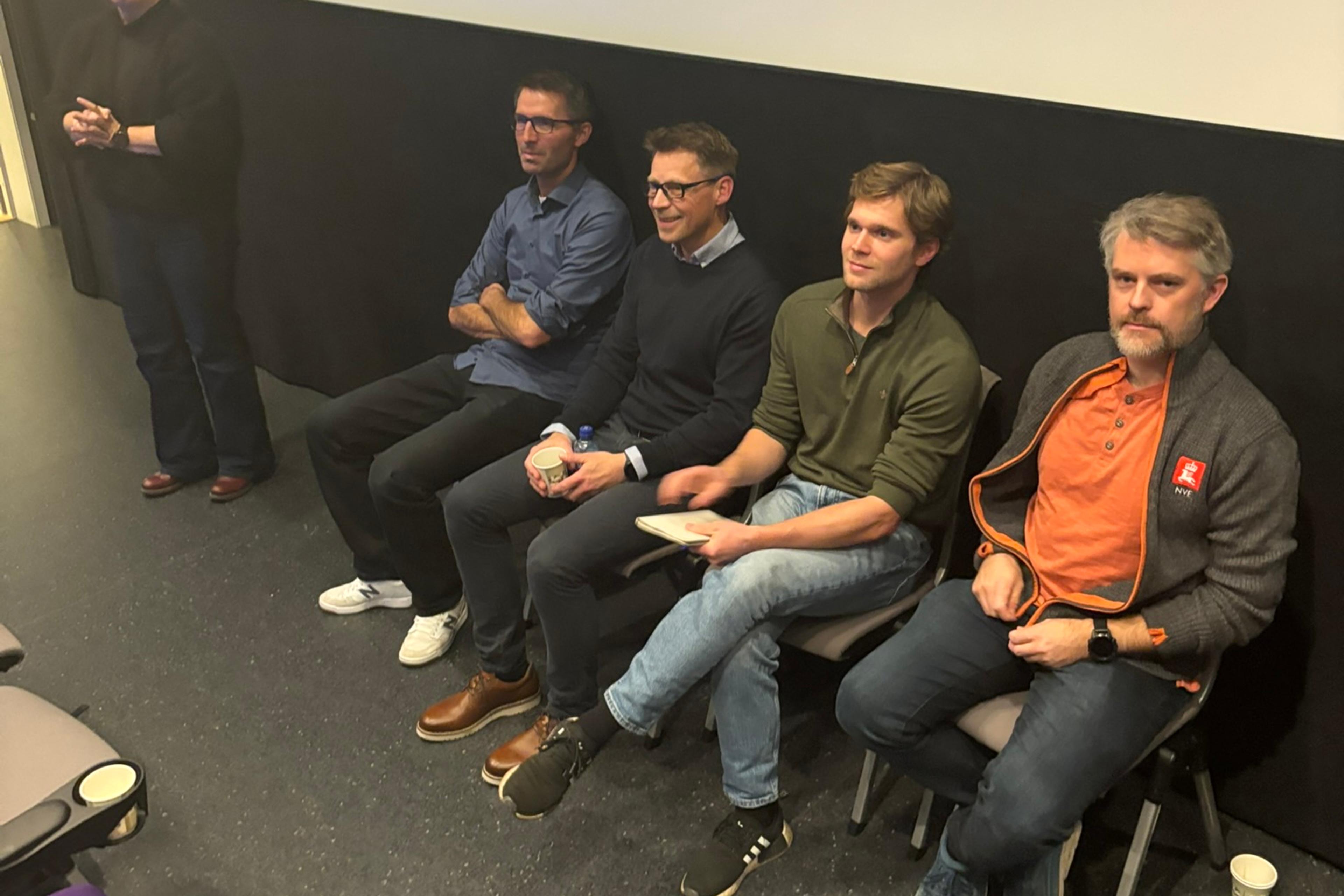 Ansatte i TrønderEnergi under folkemøte i Driva