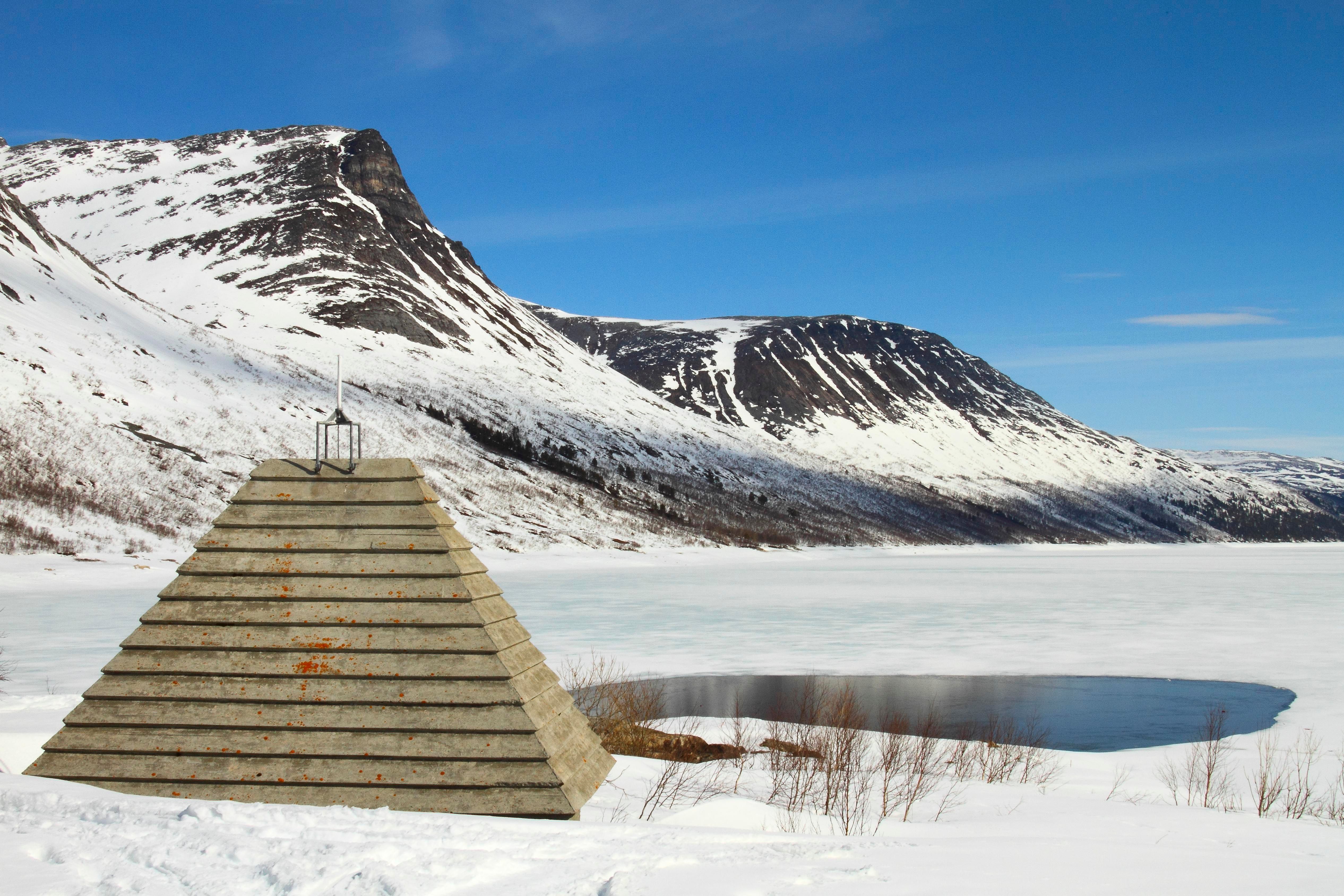 Lukehus for inntak