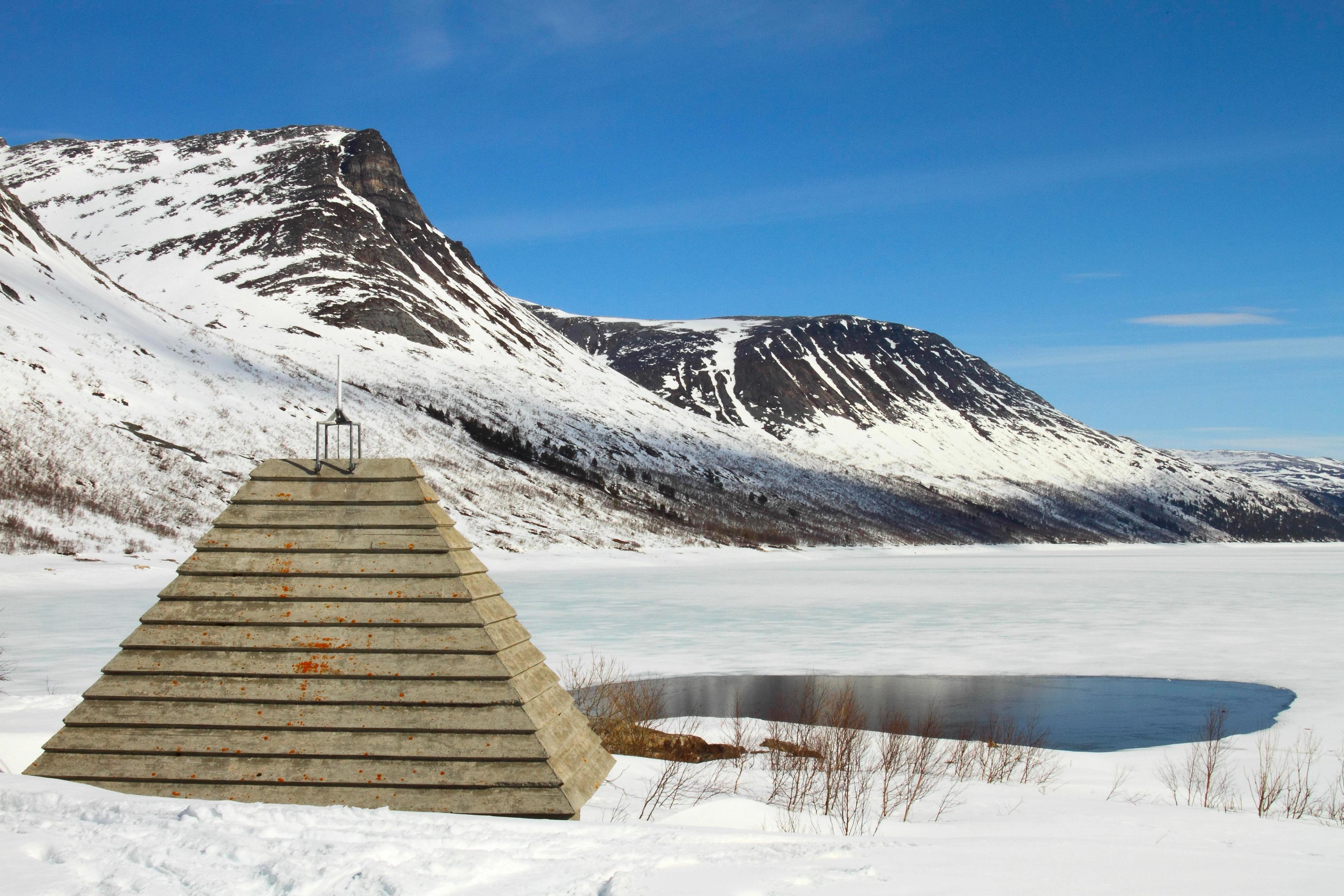 Lukehus for inntak