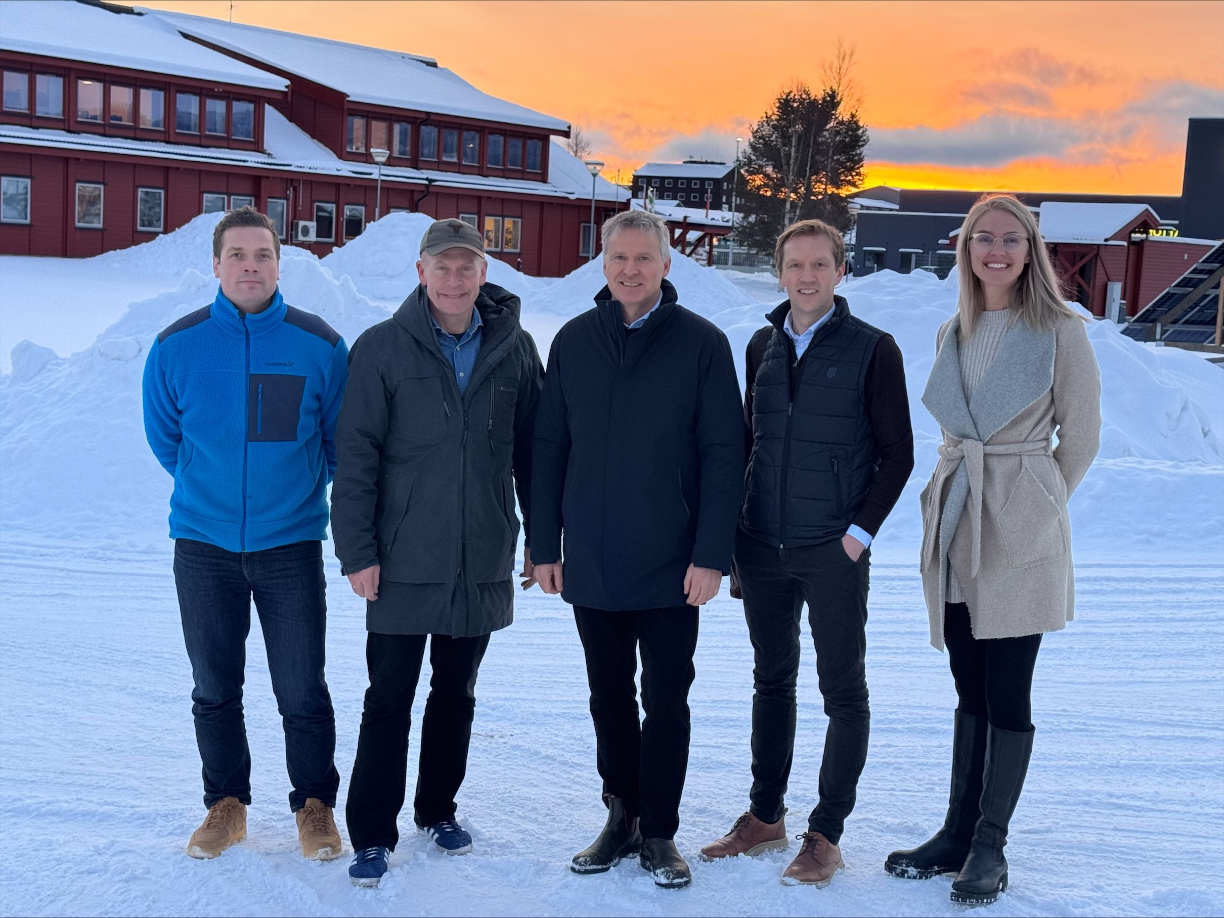 Foto av representanter for nye Storfossen AS