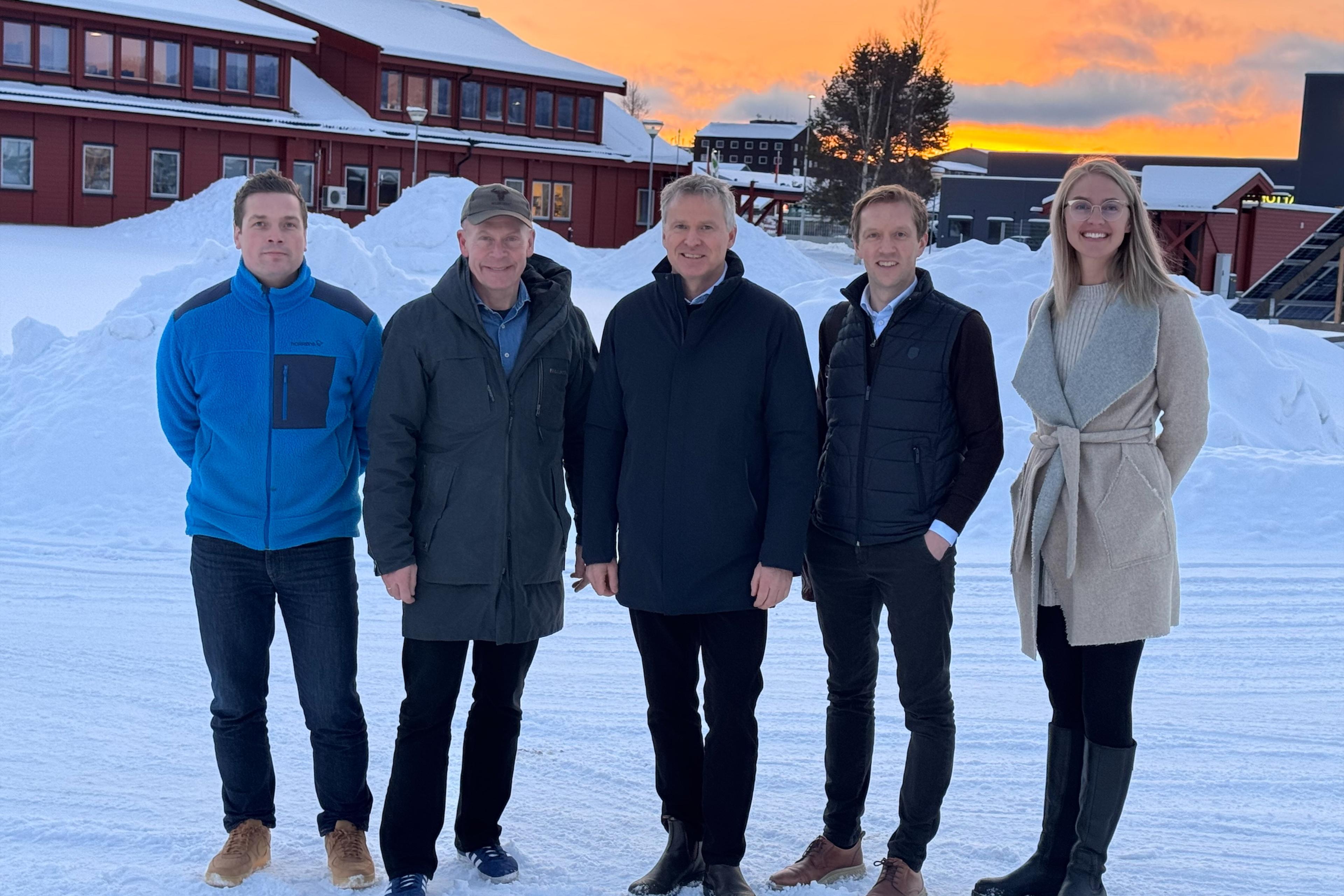 Foto av representanter for nye Storfossen AS