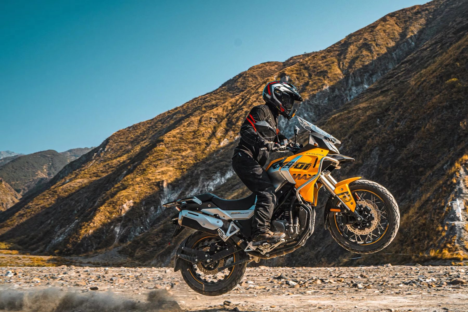 Motocicleta Rx 401, fondo grande