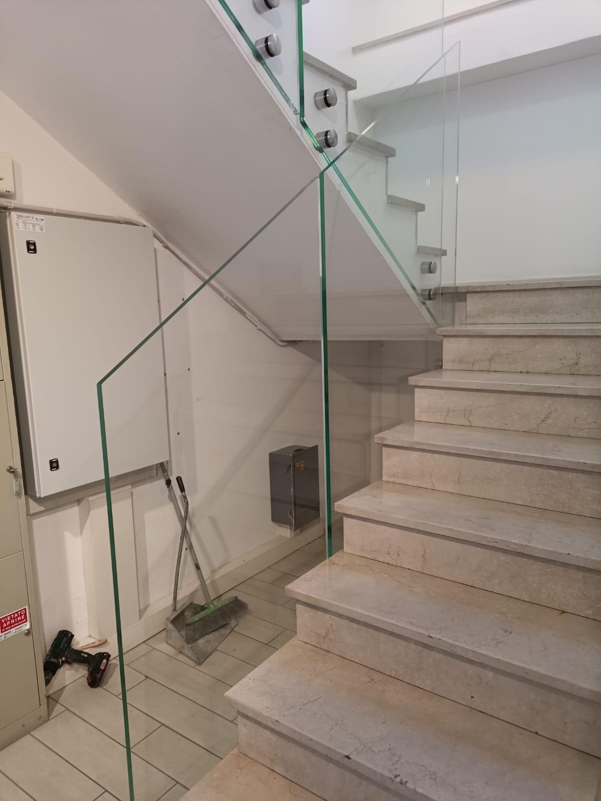 Scorrimano in vetro