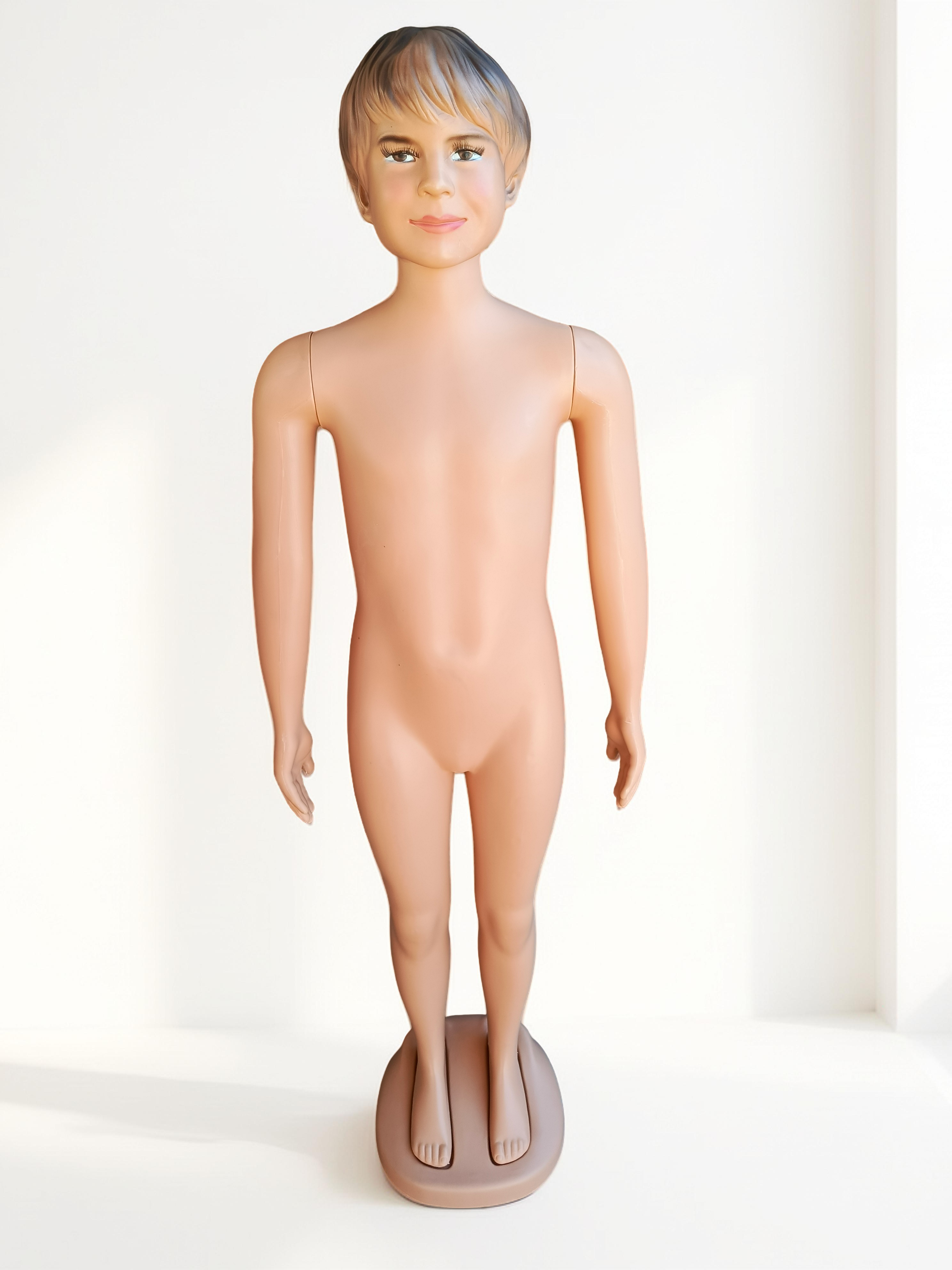 Maniquí de plástico de niño grande - Miniatura 2