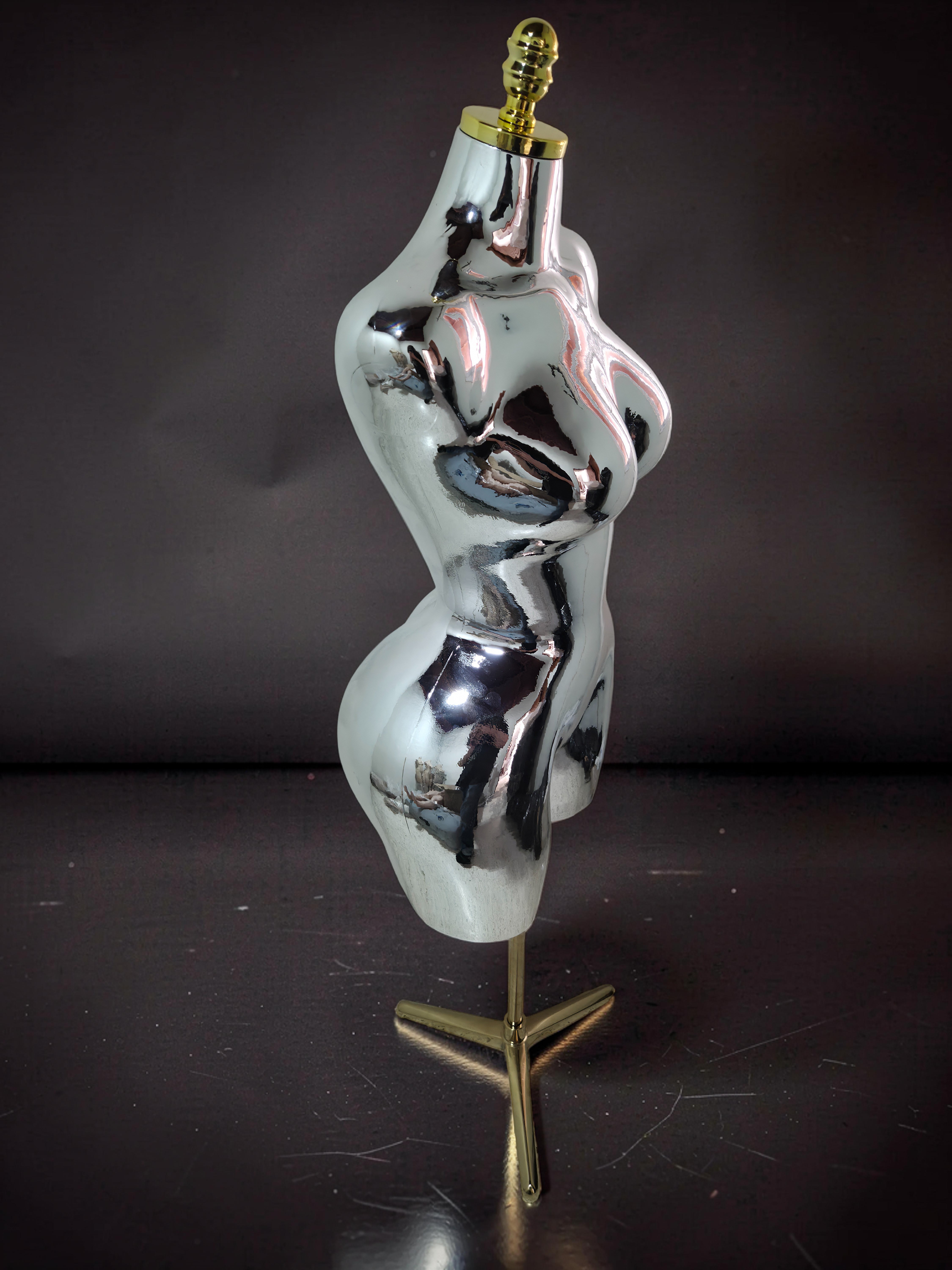 Maniquí de Drapeo Buchona Cromado Plateado en Fibra de Vidrio