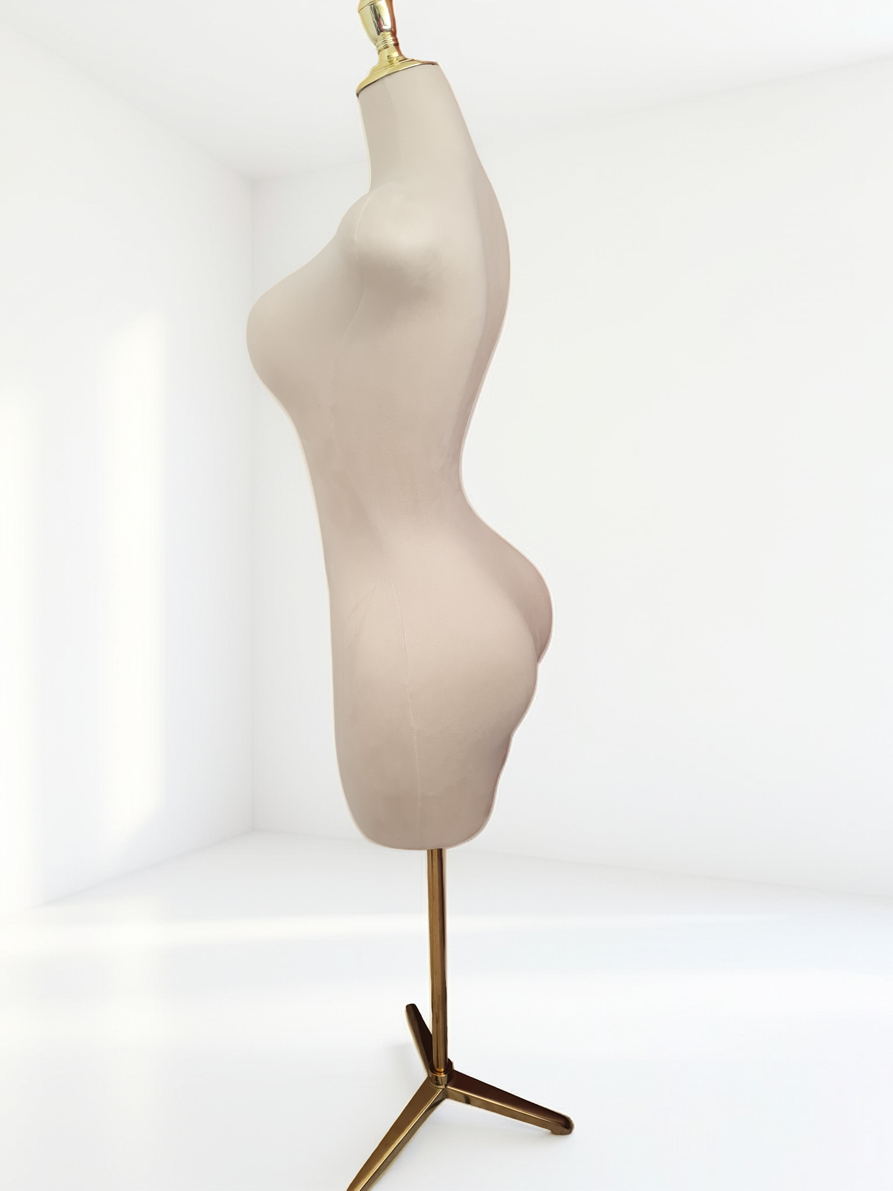 Maniquí de drapeo tela dama buchona - Miniatura 4