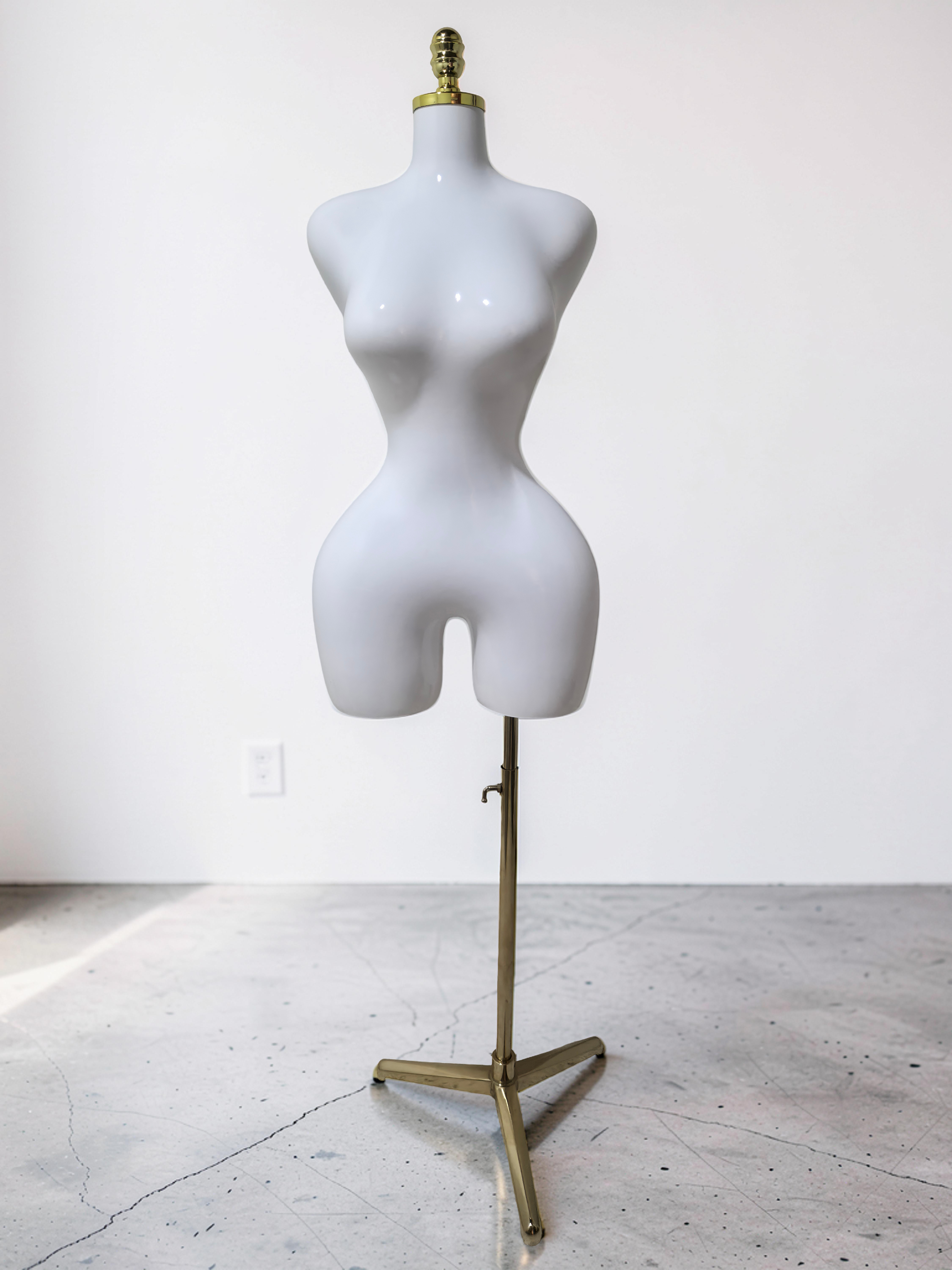 Maniquí de Drapeo Buchona Blanco Fibra de Vidrio - Miniatura 2