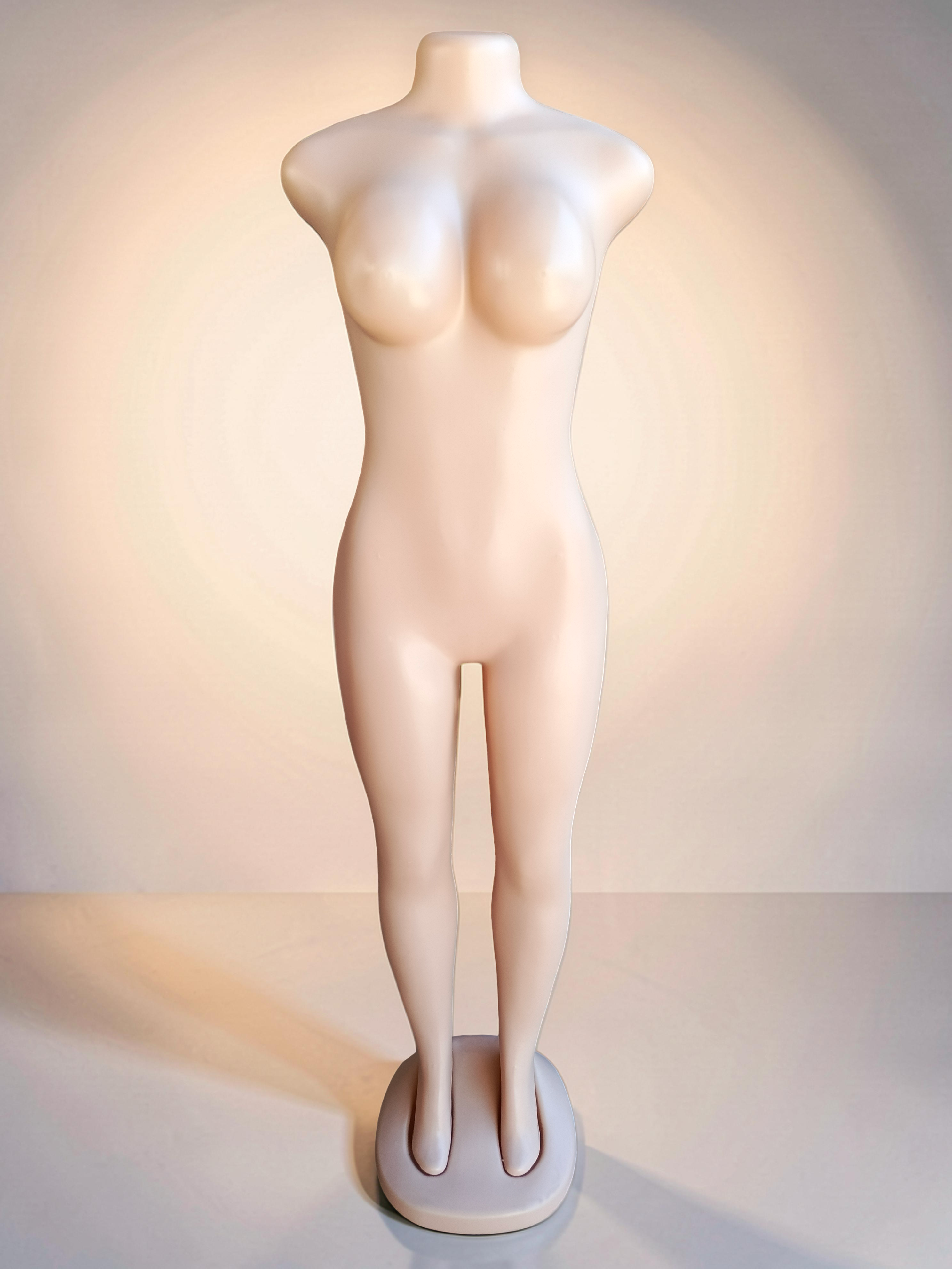 Maniquí de plástico de dama cuerpo completo